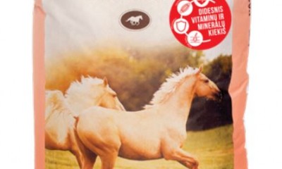Compound feed for horses
